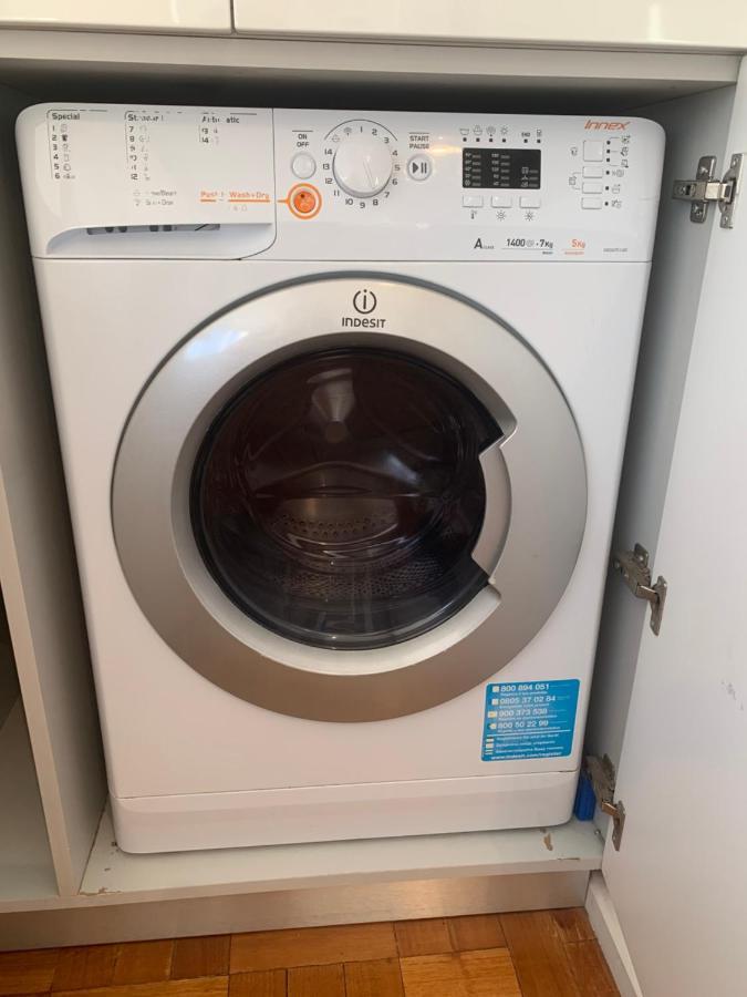 מטוסיניוס Sunset Guest Home מראה חיצוני תמונה